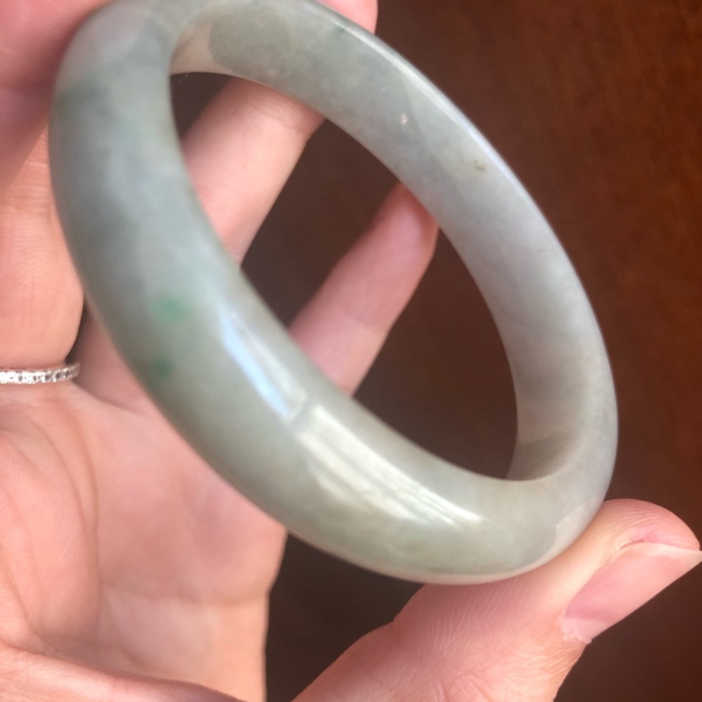 Jade bangle - Picture 16 of 16